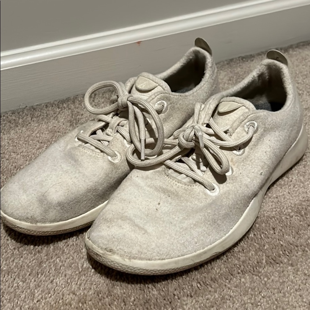 White allbirds